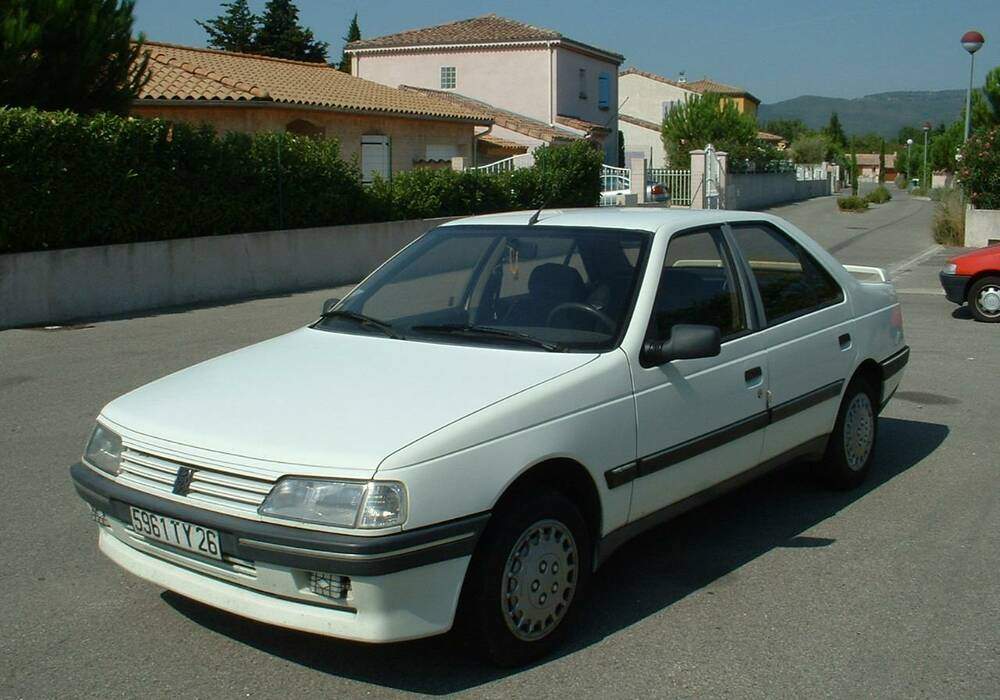 Fiche technique Peugeot 405 1.8 TD (1989-1992)
