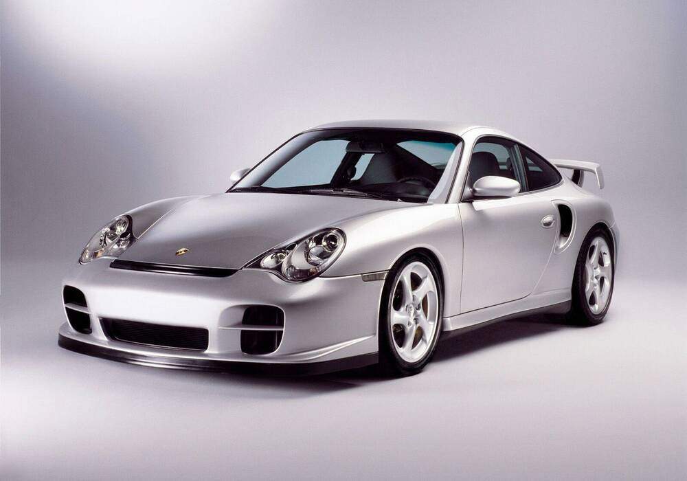 Fiche technique Porsche 911 GT2 (996) (2001-2002)