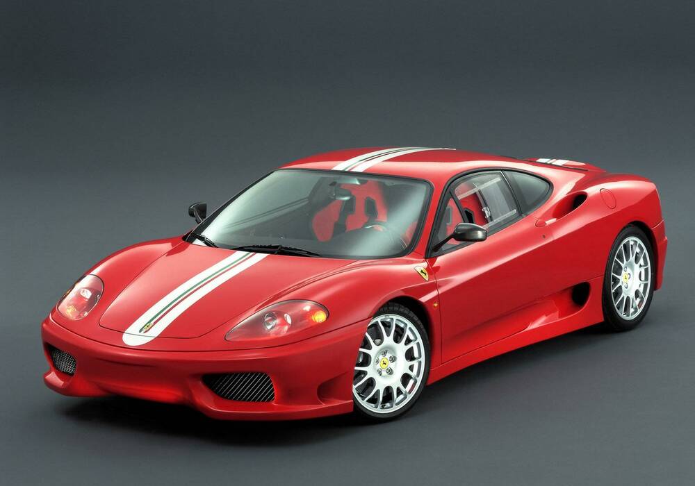 Fiche technique Ferrari 360 Challenge Stradale (2003-2005)