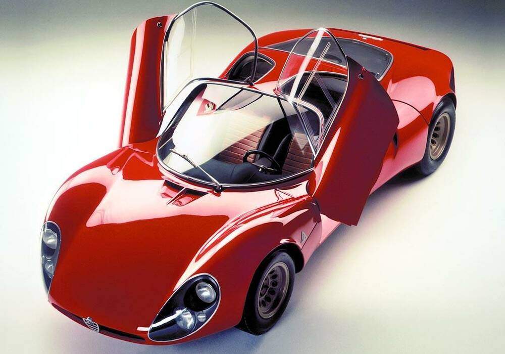 Fiche technique Alfa Romeo 33 Stradale (1967-1969)