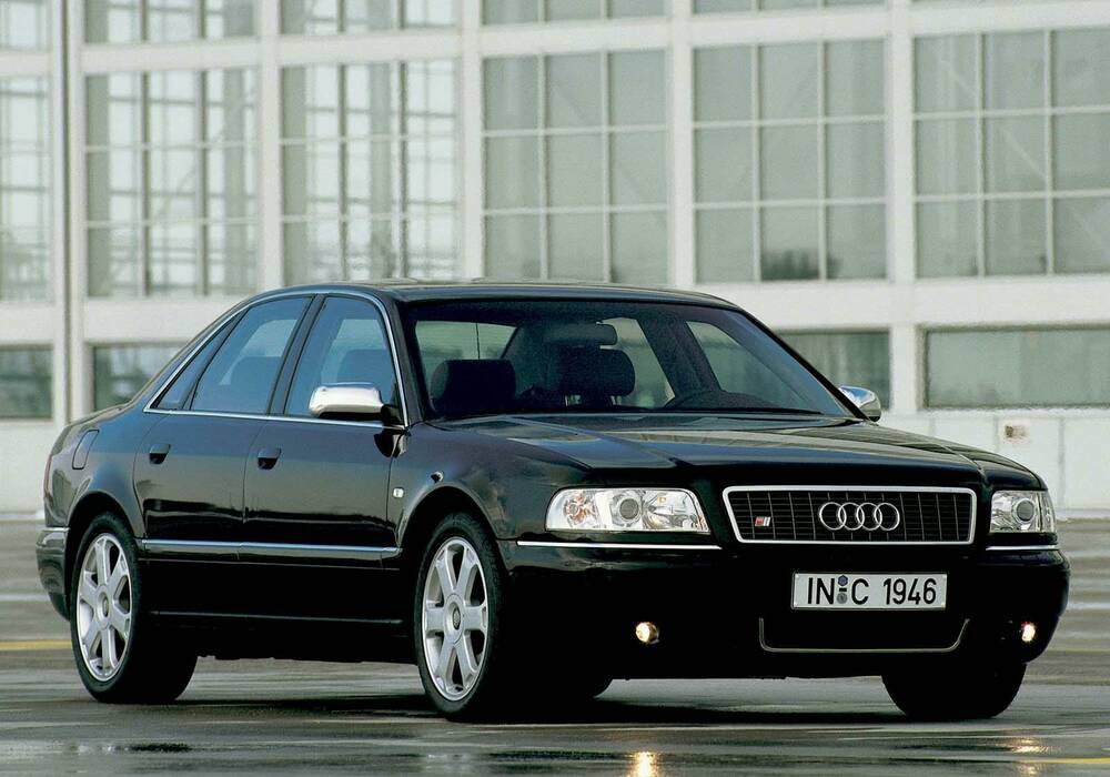 Fiche technique Audi S8 (D2) (1999-2002)
