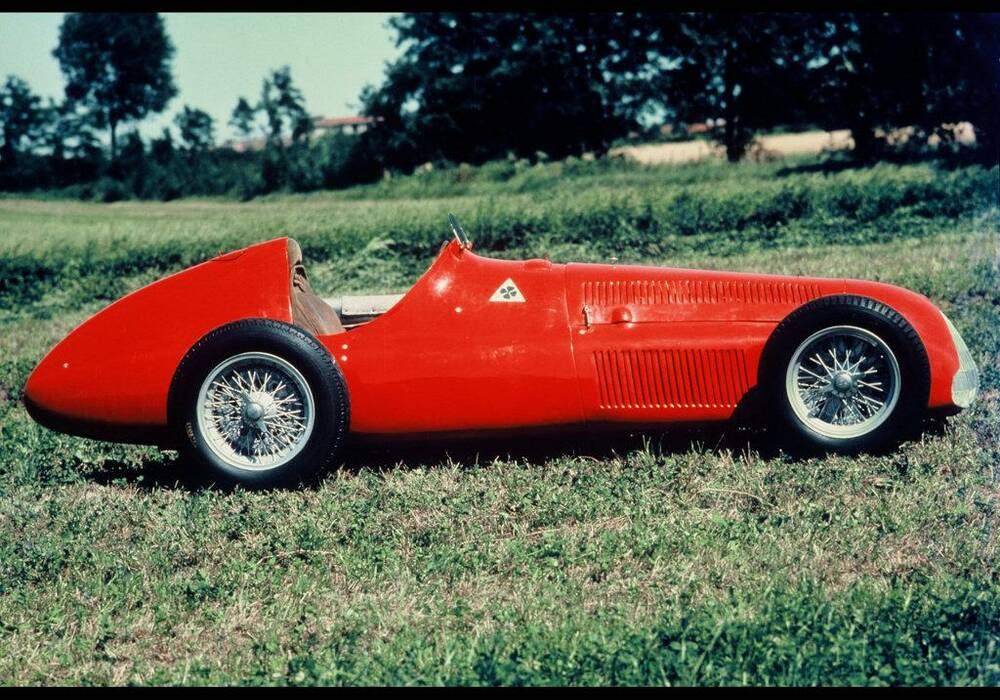 Fiche technique Alfa Romeo 158 Alfetta (1938-1950)
