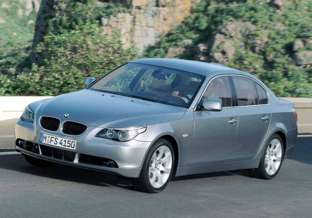 Fiche technique BMW 520d (E60) (2005-2009)