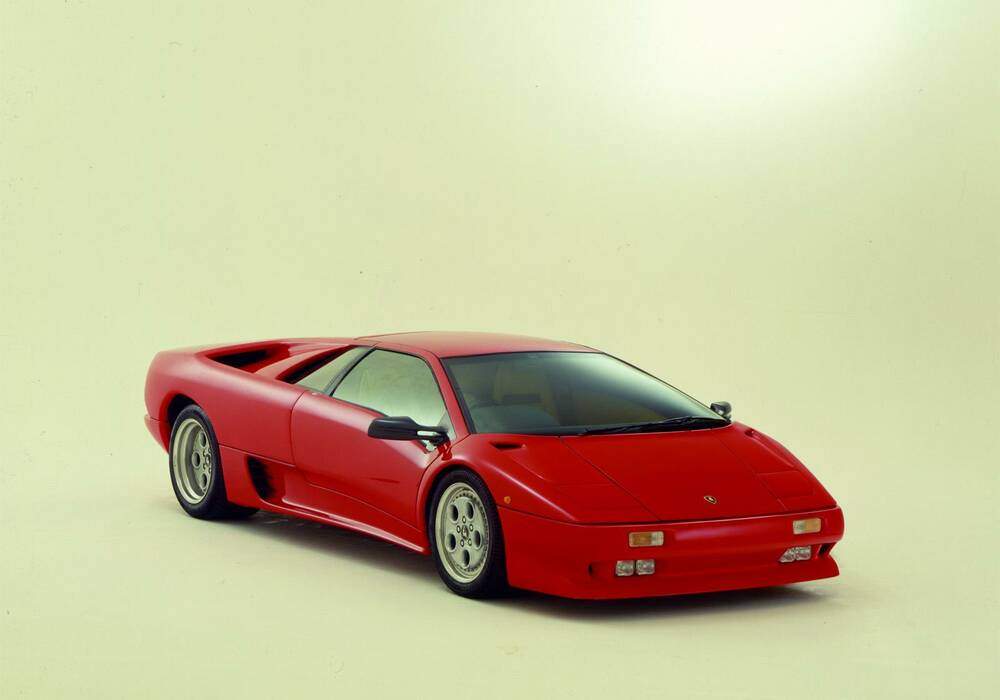 Fiche technique Lamborghini Diablo (1990-1994)