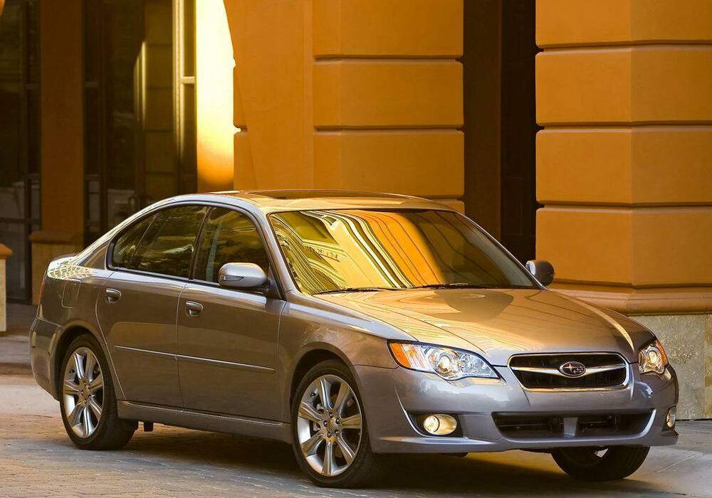 Fiche technique Subaru Legacy IV 3.0R (2003-2006)