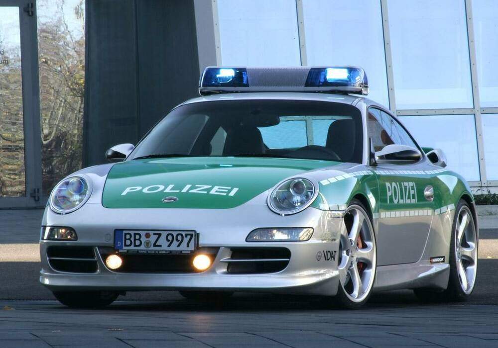 Fiche technique TechArt 911 Carrera Police Car (2005)