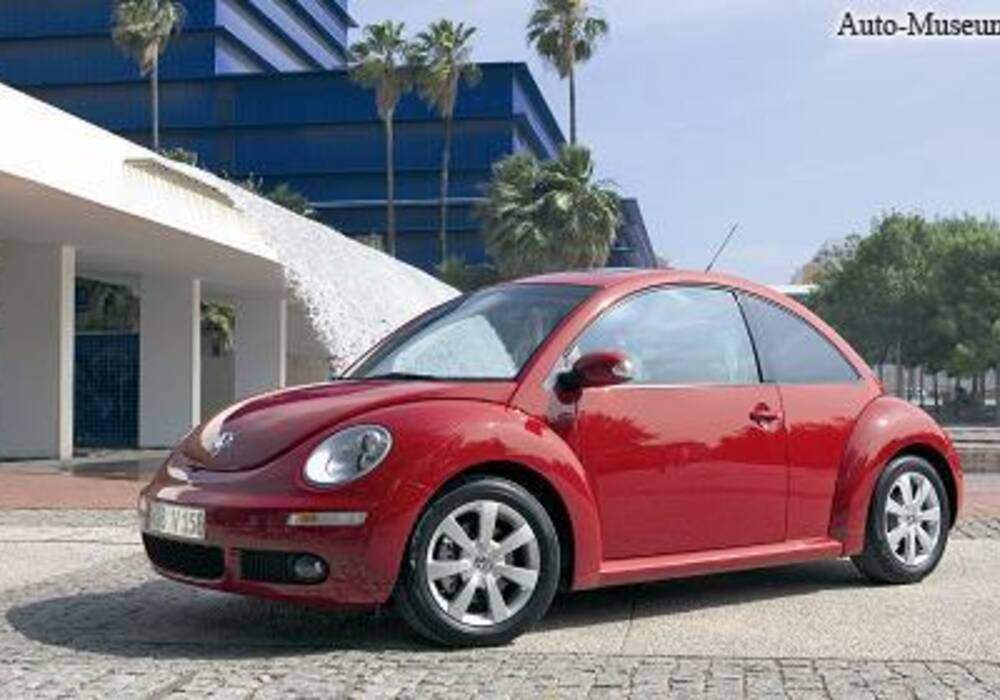 Fiche technique Volkswagen New Beetle 1.6 (2005)