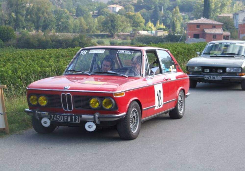 Fiche technique BMW 2002 Touring (1971-1974)