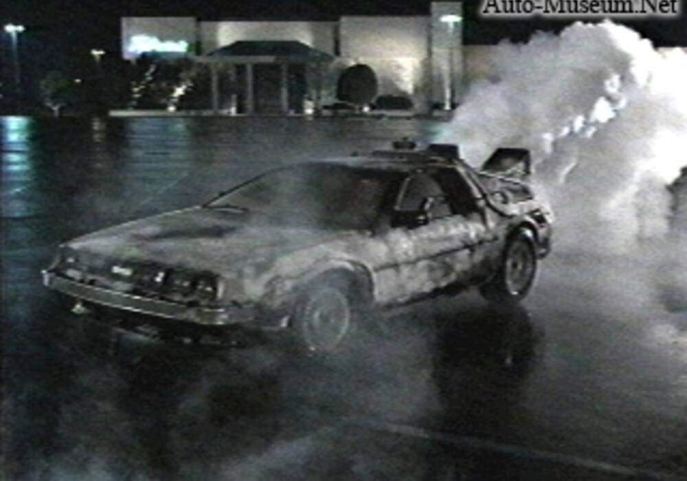 Fiche technique Voitures de films : DeLorean DMC-12 (1985)
