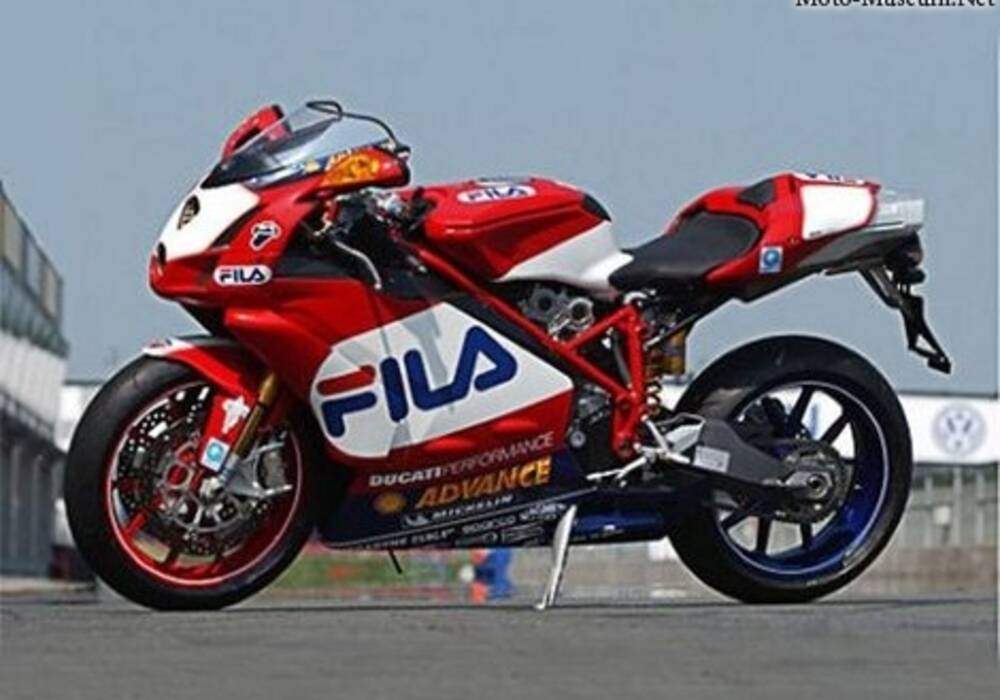 Fiche technique Ducati 999 R FILA (2003)