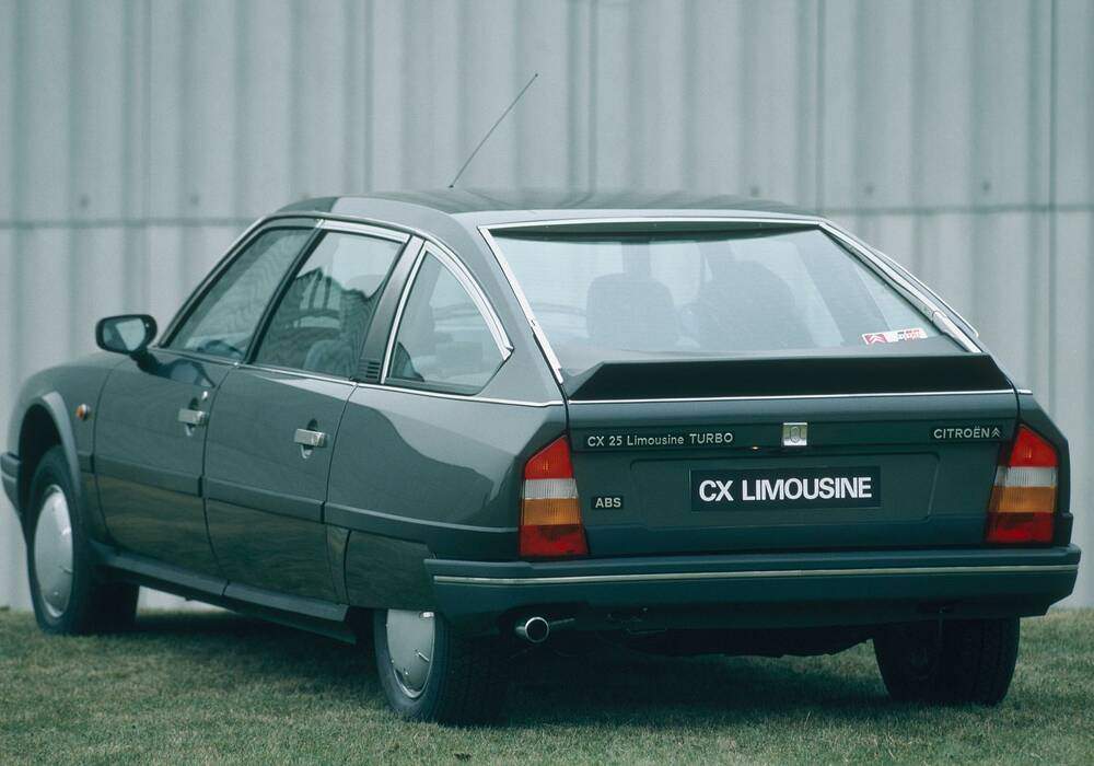 Fiche technique Citro&euml;n CX Limousine 2500 Turbo D (1987-1989)