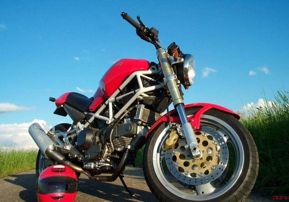 Fiche technique Ducati 900 Monster (1993-2002)