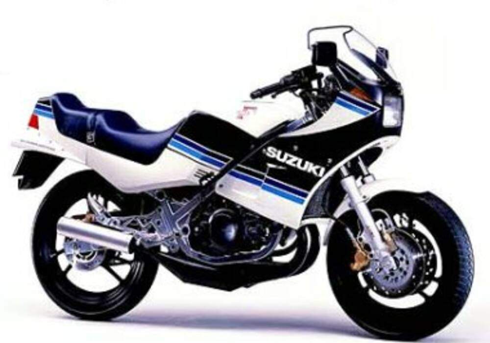 1987 Suzuki RG 250 Gamma Photos, Informations, Articles 