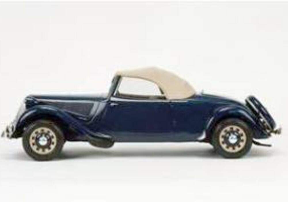 Fiche technique Citro&euml;n Traction Avant 15-Six Cabriolet (1939-1946)