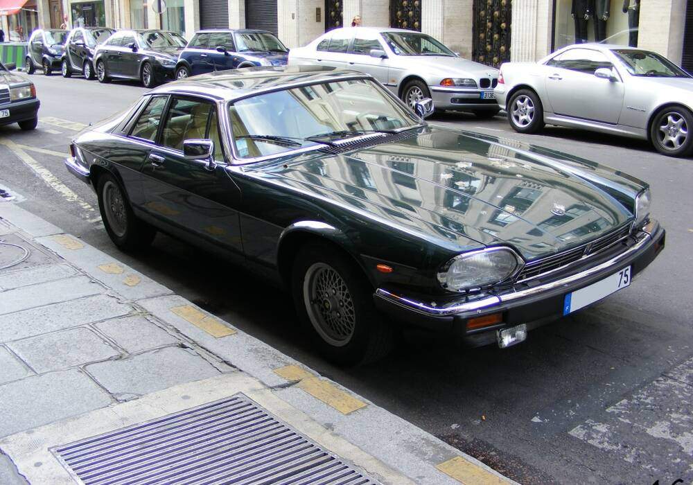 Fiche technique Jaguar XJ-S HE 5.3 V12 (1981-1988)