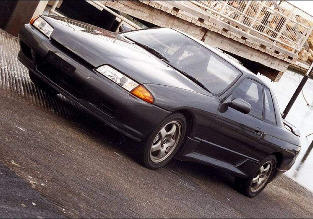 Fiche technique Nissan Skyline 2.0 GTS-t (R32) (1989-1993)