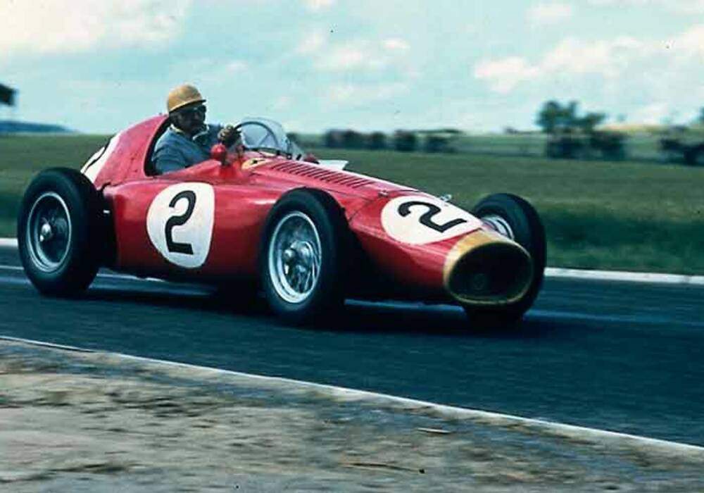 Fiche technique Ferrari 553 F1 &quot;Squalo&quot; (1954)