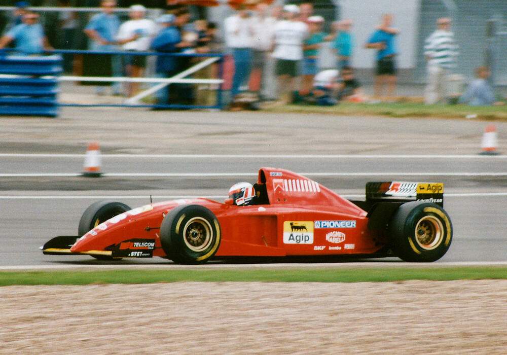 Fiche technique Ferrari 412 T2 (1995)