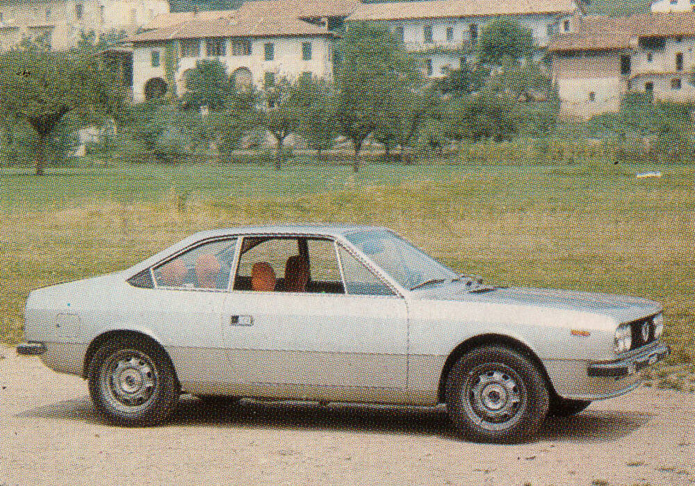 Fiche technique Lancia Beta Coup&eacute; 1800 (1974-1975)