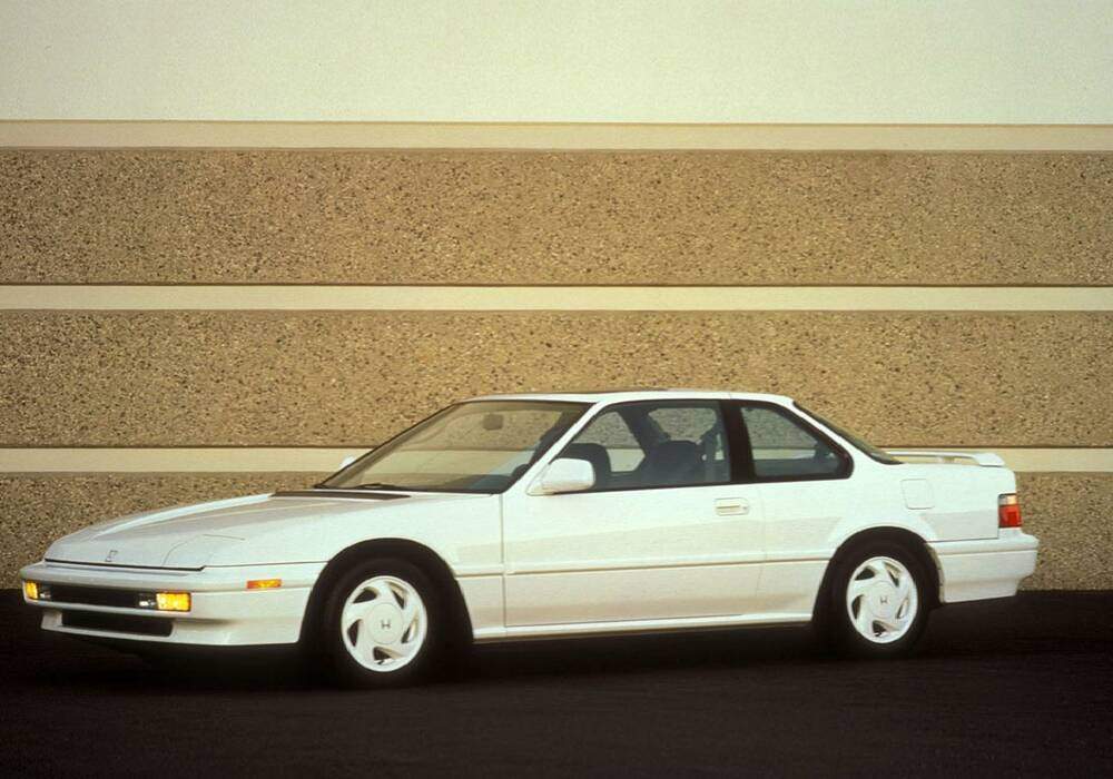 Fiche technique Honda Prelude III 2.0i 16v 4WS (1990-1991)