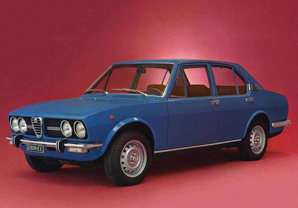 Fiche technique Alfa Romeo Alfetta 1.8 (116) (1972-1984)
