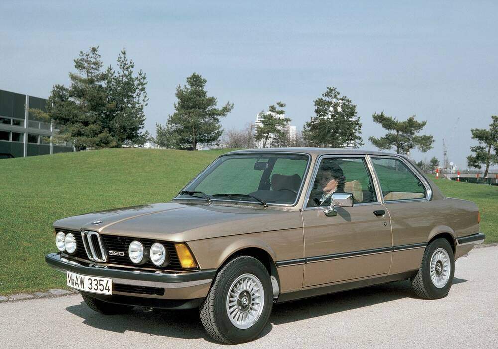 Fiche technique BMW 320i (E21) (1975-1978)