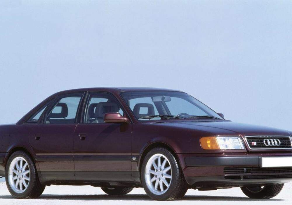 Fiche technique Audi 100 IV S4 2.2 (C4) (1992-1994)