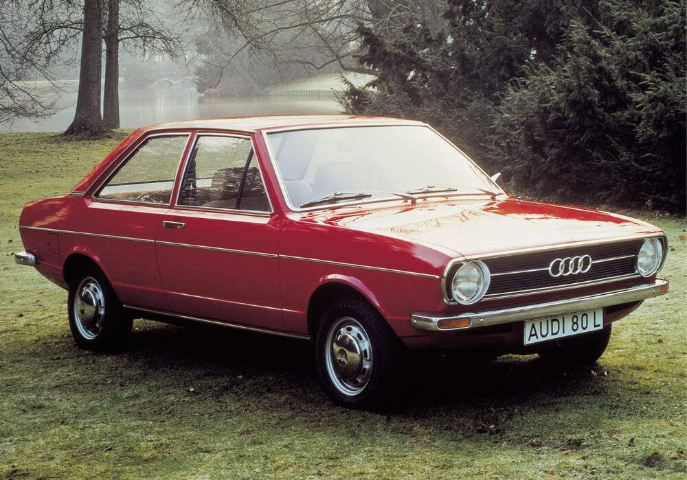 Fiche technique Audi 80 1.3 (B1) (1972-1976)
