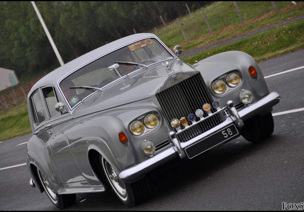 Fiche technique Rolls-Royce Silver Cloud III (1962-1966)
