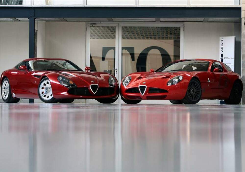 Fiche technique Alfa Romeo TZ3 Stradale (2011-2013)