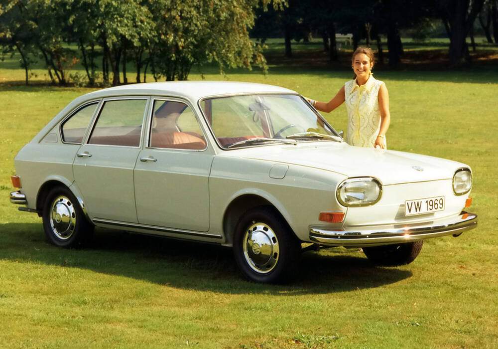Fiche technique Volkswagen 411 (1968-1969)