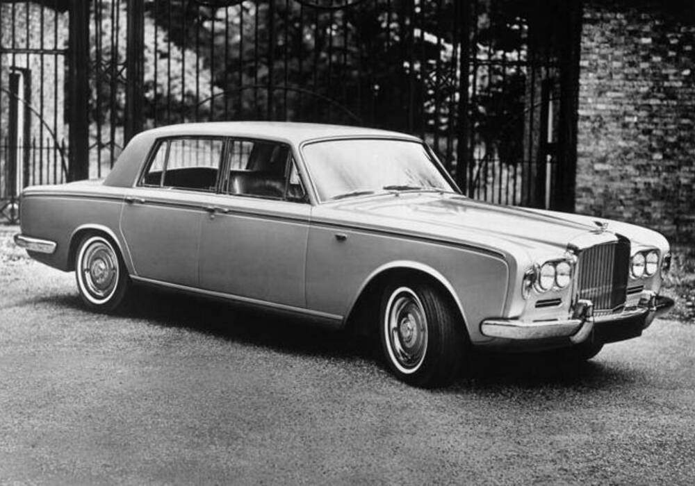 Fiche technique Bentley T (1965-1969)