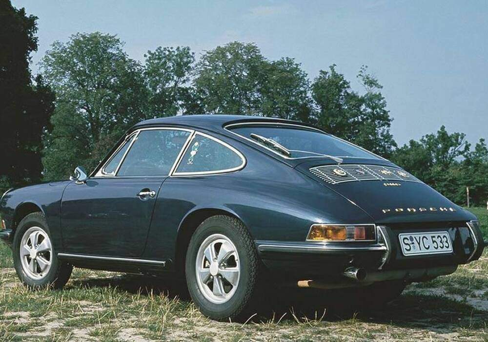 Fiche technique Porsche 911 S 2.0 (1966-1968)