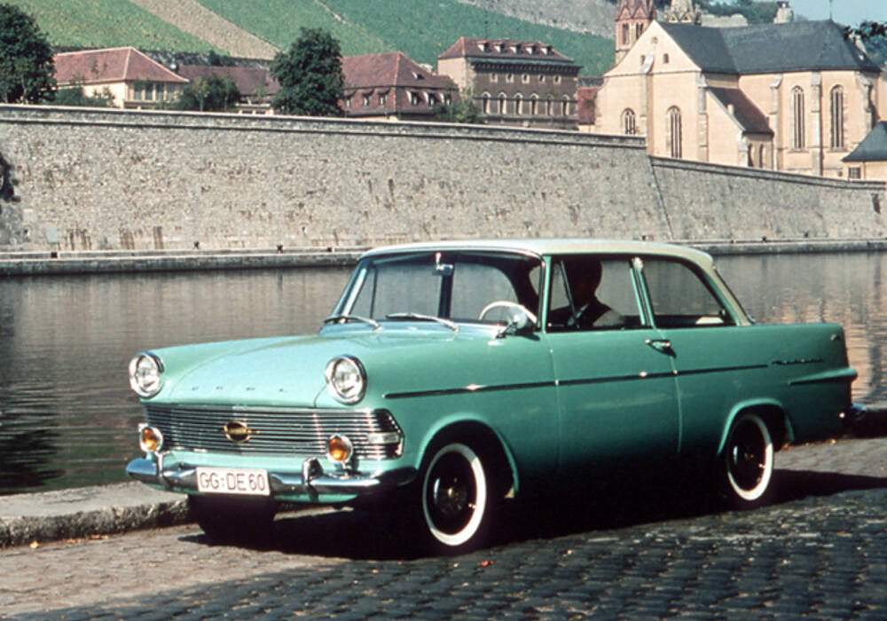 Fiche technique Opel Rekord II 1700 (P2) (1960-1963)