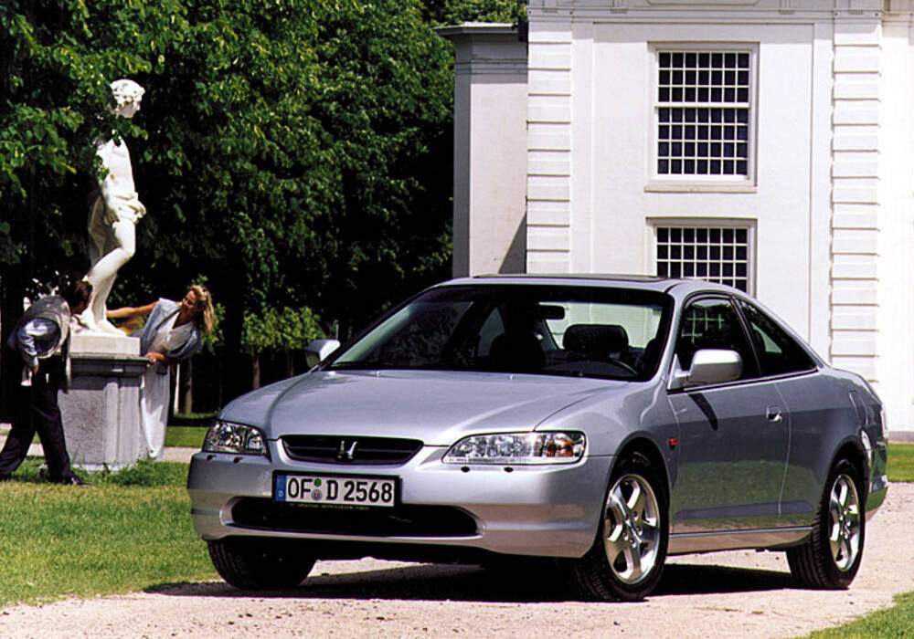 Fiche technique Honda Accord VI Coup&eacute; 3.0 V6 (1999-2002)