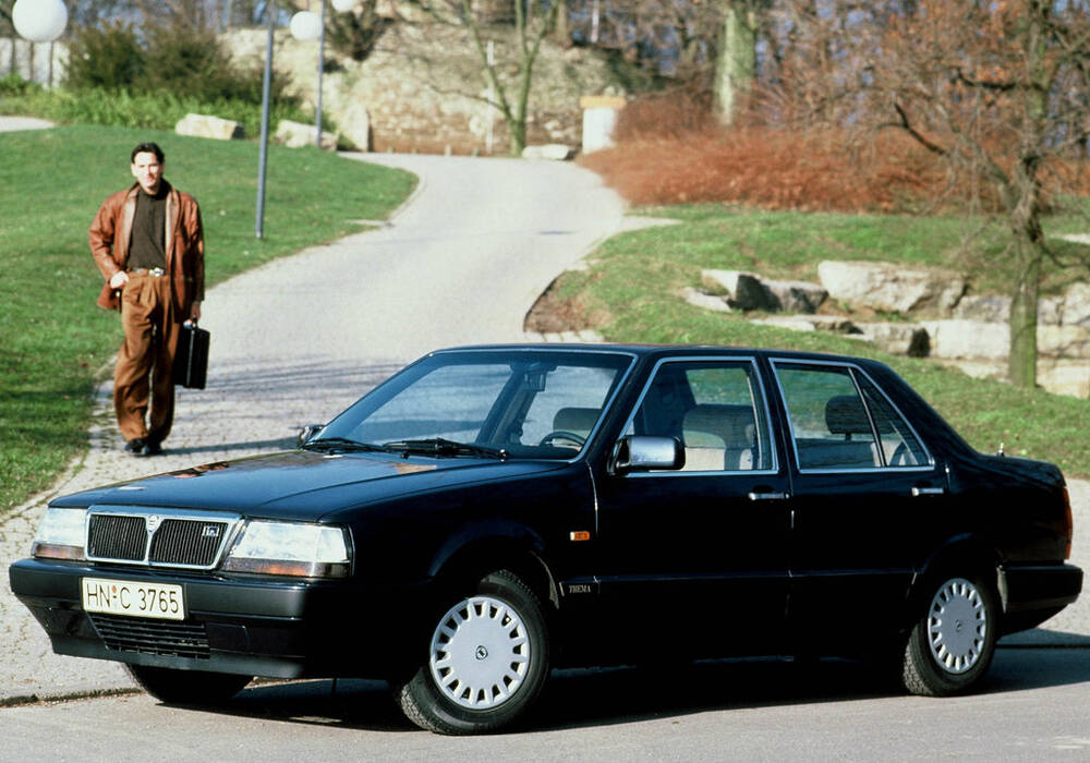 Fiche technique Lancia Thema 2.0 IE (834) (1984-1988)