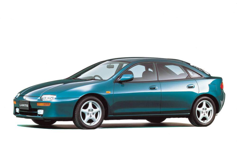 Fiche technique Mazda Lantis 1.8 135 (CB) (1993-1997)