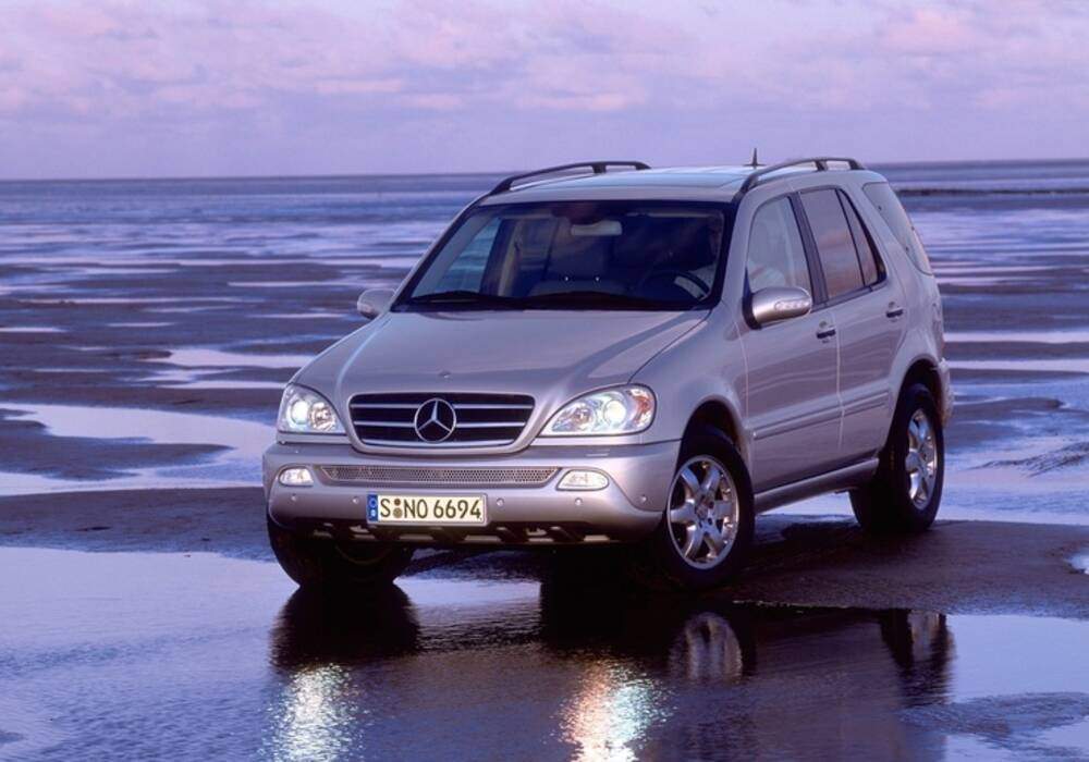 Fiche technique Mercedes-Benz ML 400 CDI (W163) (2003-2005)