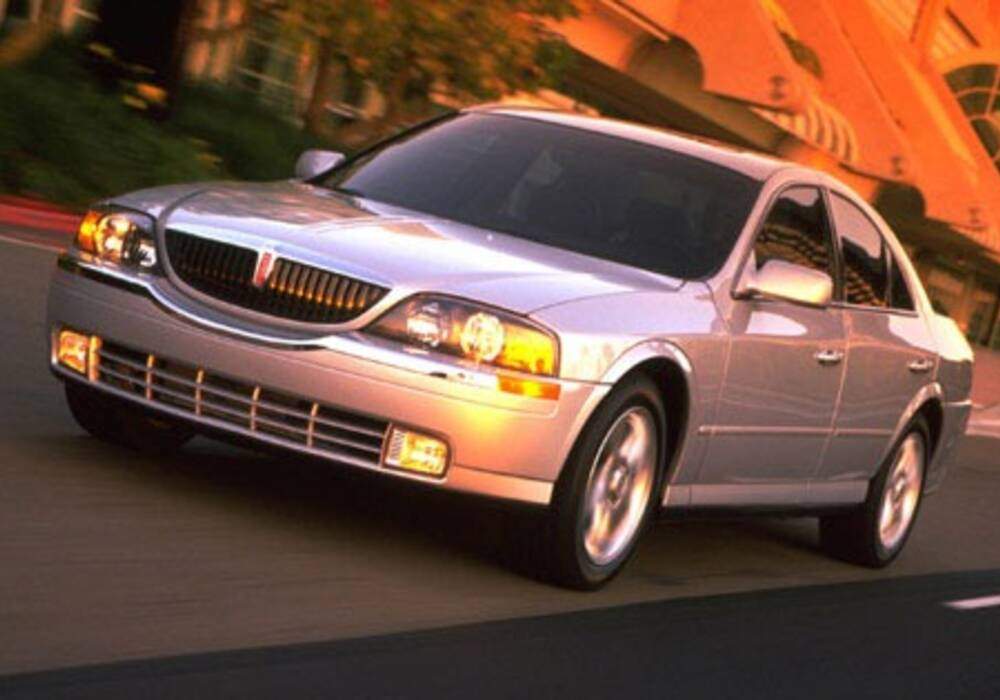 Fiche technique Lincoln LS 4.0 V8 (2000-2002)