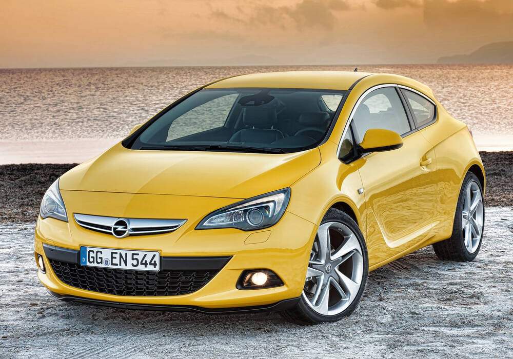 Fiche technique Opel Astra IV GTC 1.6 CDTi 110 (J) (2014)