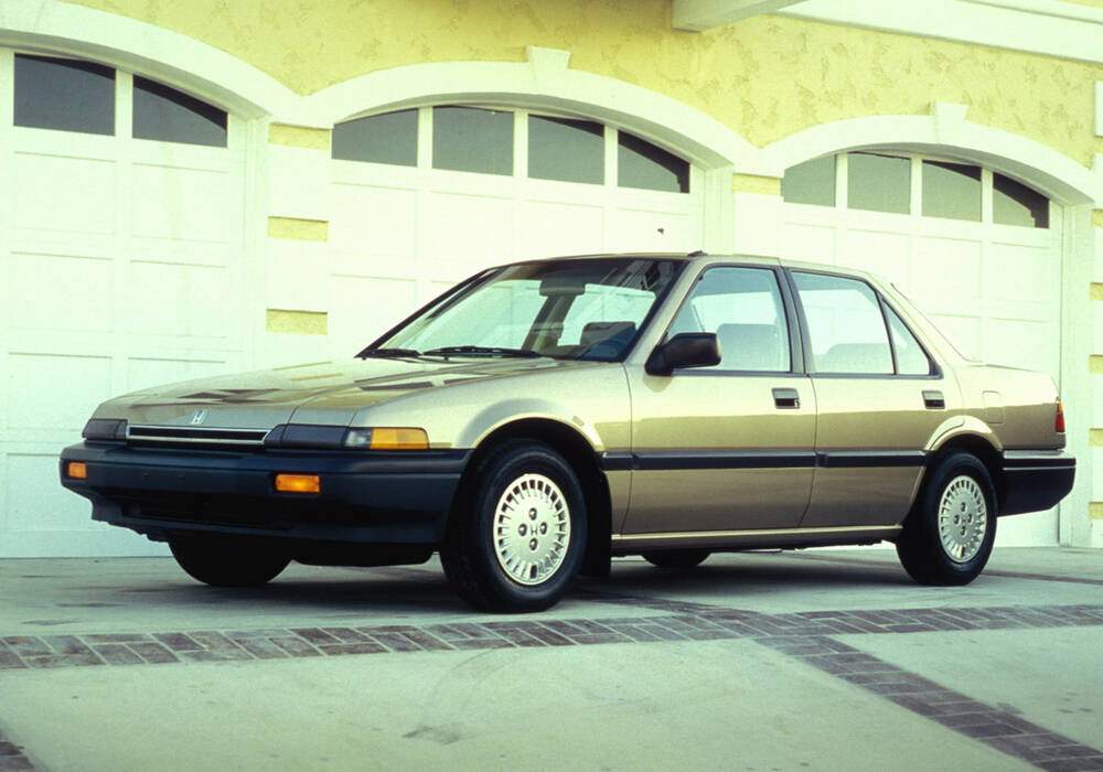 Fiche technique Honda Accord III Sedan 1.8 (1985-1989)