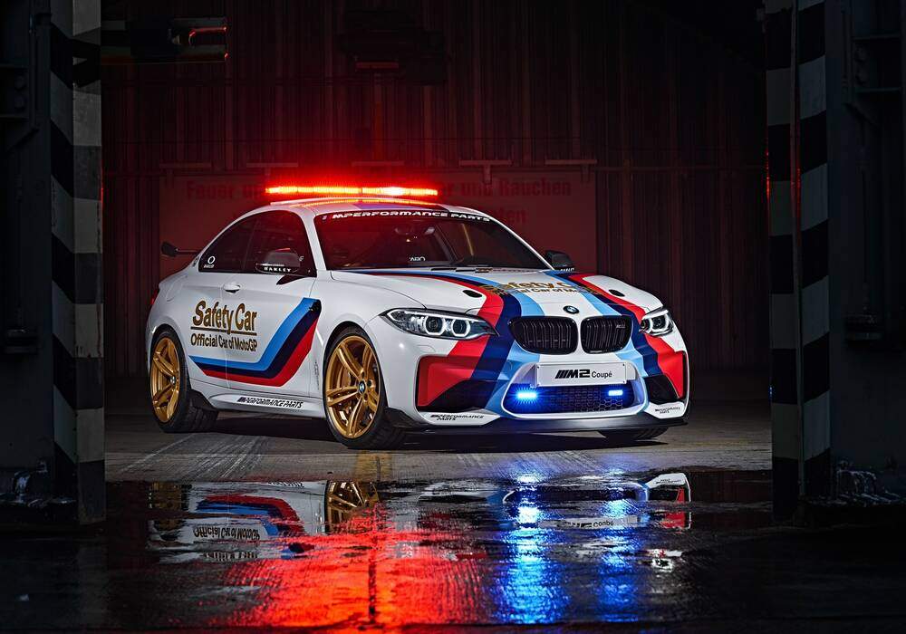 BMW d&eacute;voile la M2 MotoGP Safety Car