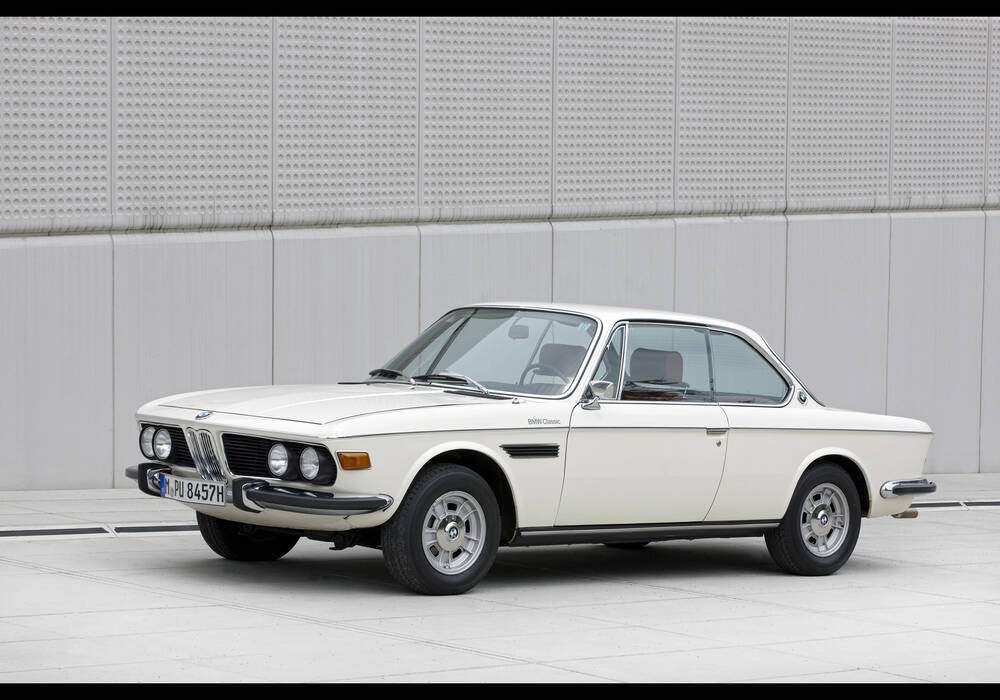 Fiche technique BMW 3.0 CSi (E9) (1972-1976)