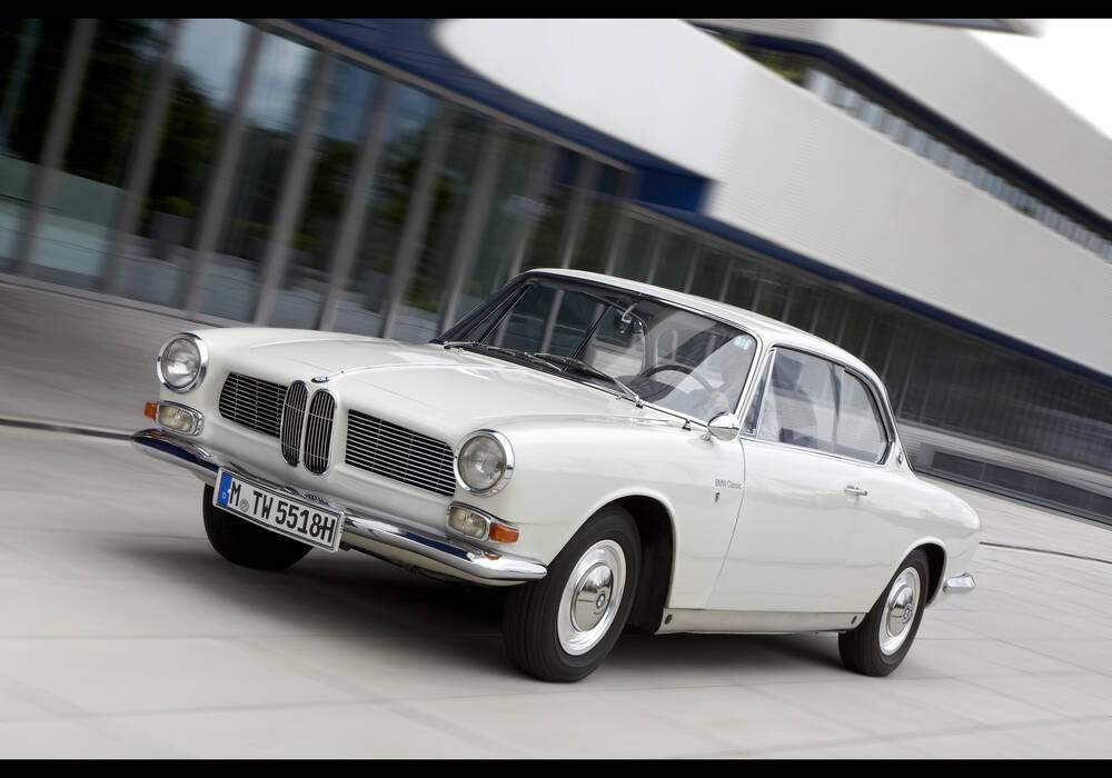 Fiche technique BMW 3200 CS Coup&eacute; (1962-1965)