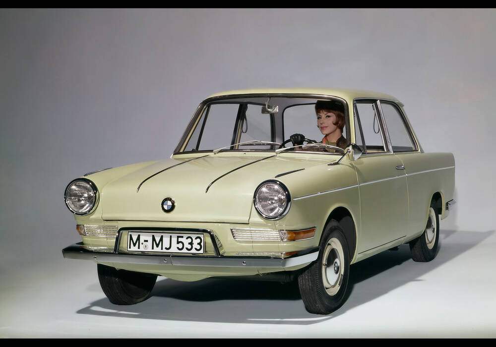 Fiche technique BMW 700 Coup&eacute; (1959-1964)