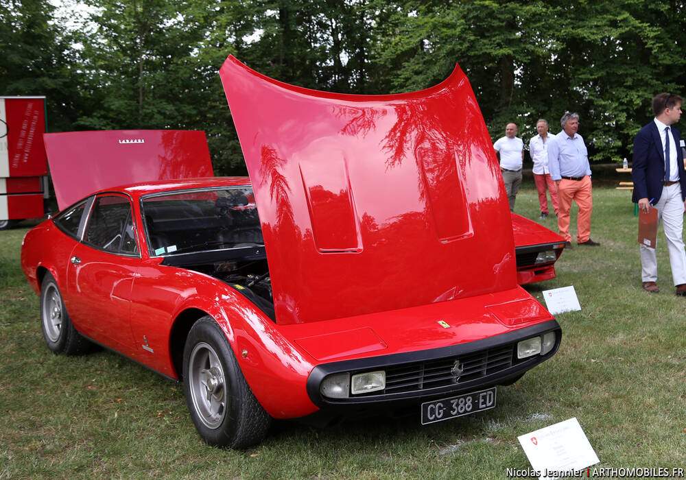 Fiche technique Ferrari 365 GTC/4 (1971-1972)