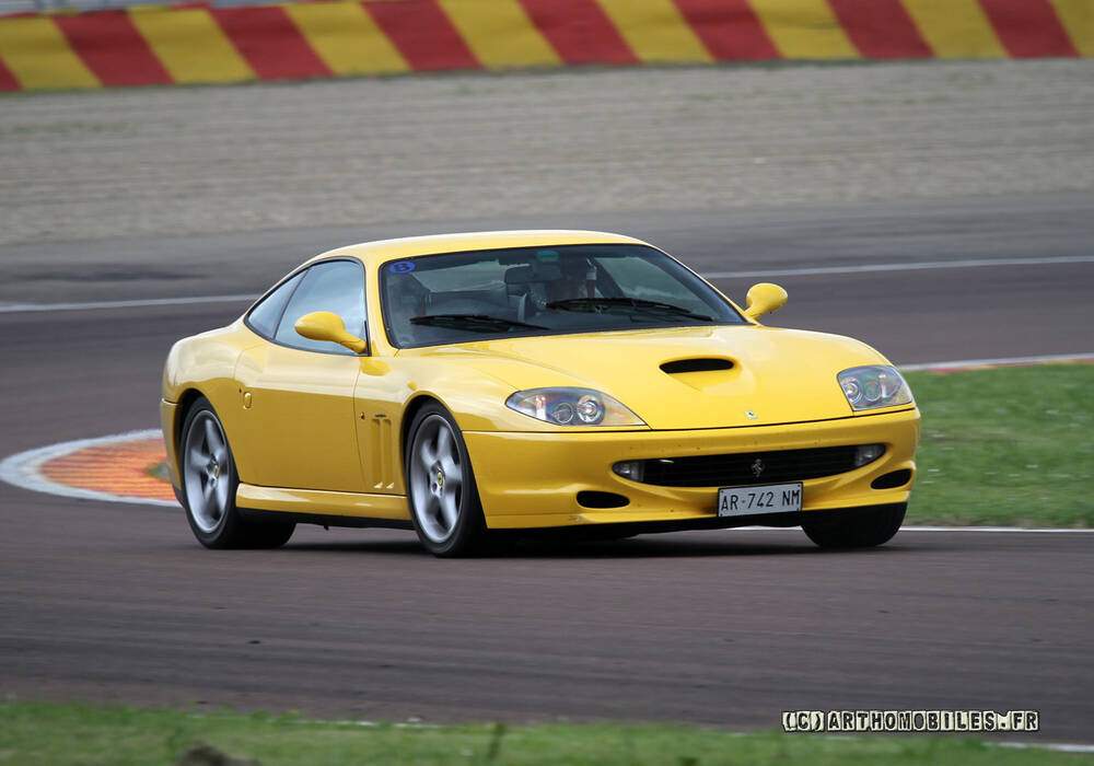 Fiche technique Ferrari 550 Maranello (1996-2002)