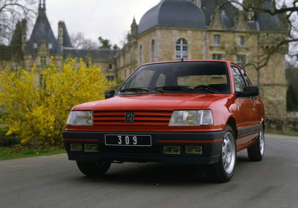 Fiche technique Peugeot 309 1.9 GTI 16 (1993)