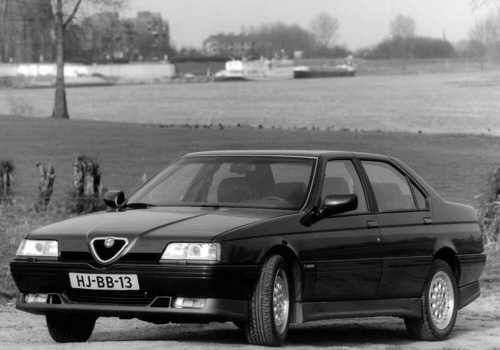 Fiche technique Alfa Romeo 164 3.0 V6 Q4 (1994-1997)