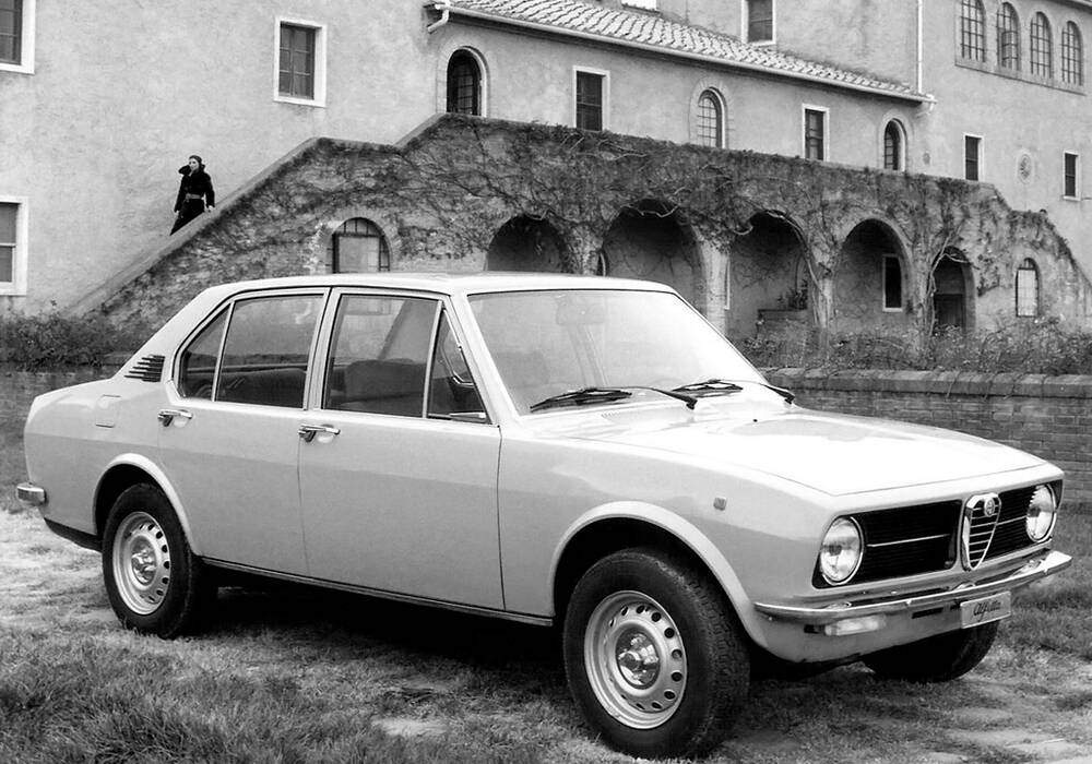 Fiche technique Alfa Romeo Alfetta 1.6 (116) (1975-1984)